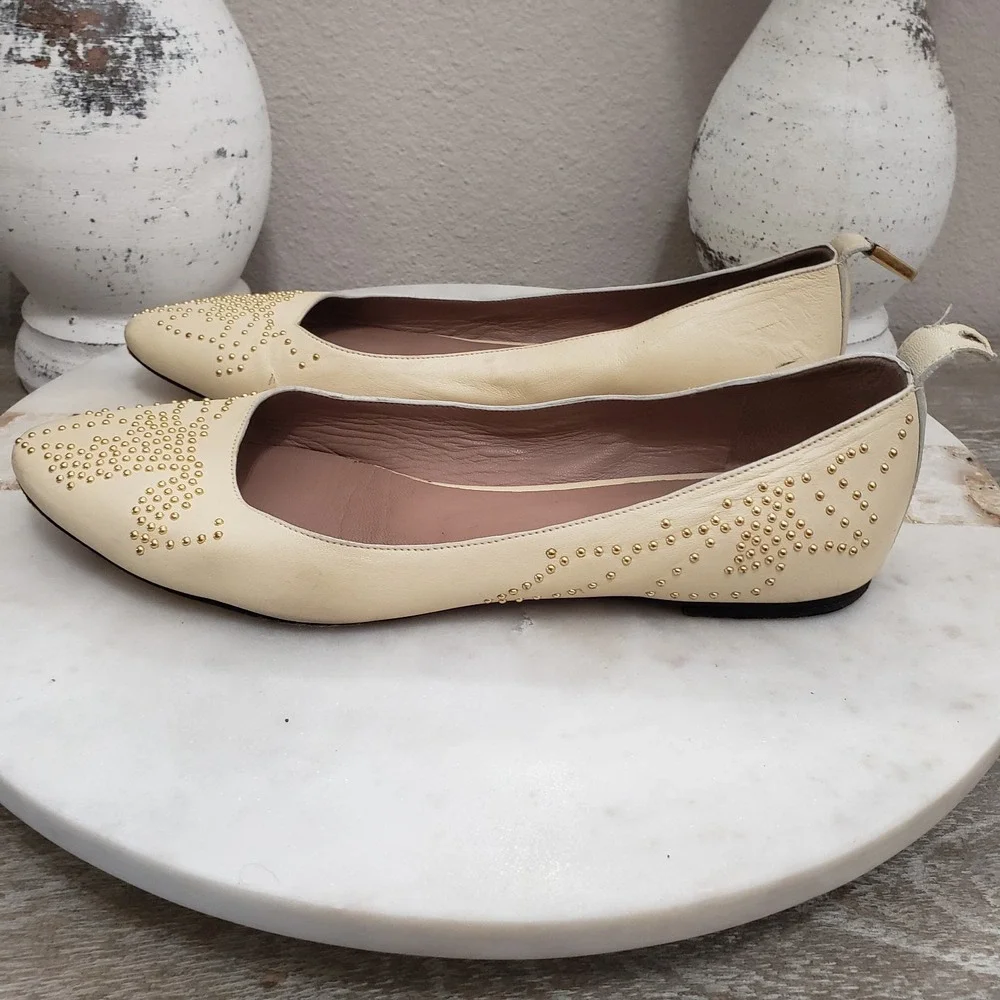 Chloe flat are